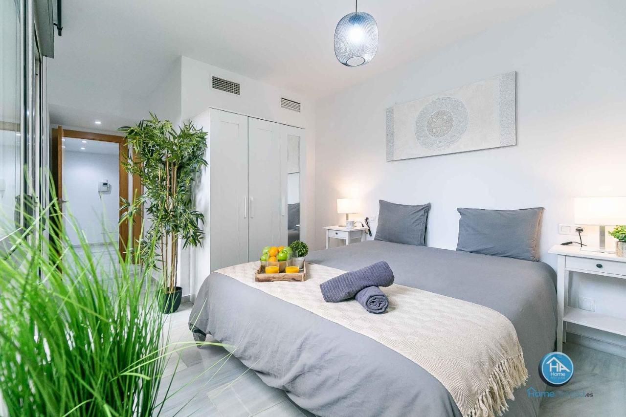 Bajo Urbano Boutique En Carlos Haya Con Terraza Y Parking Malaga Zewnętrze zdjęcie