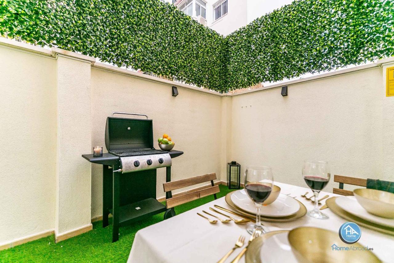 Bajo Urbano Boutique En Carlos Haya Con Terraza Y Parking Malaga Zewnętrze zdjęcie
