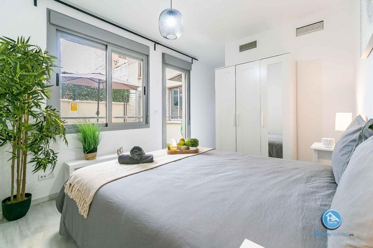 Bajo Urbano Boutique En Carlos Haya Con Terraza Y Parking Malaga Zewnętrze zdjęcie