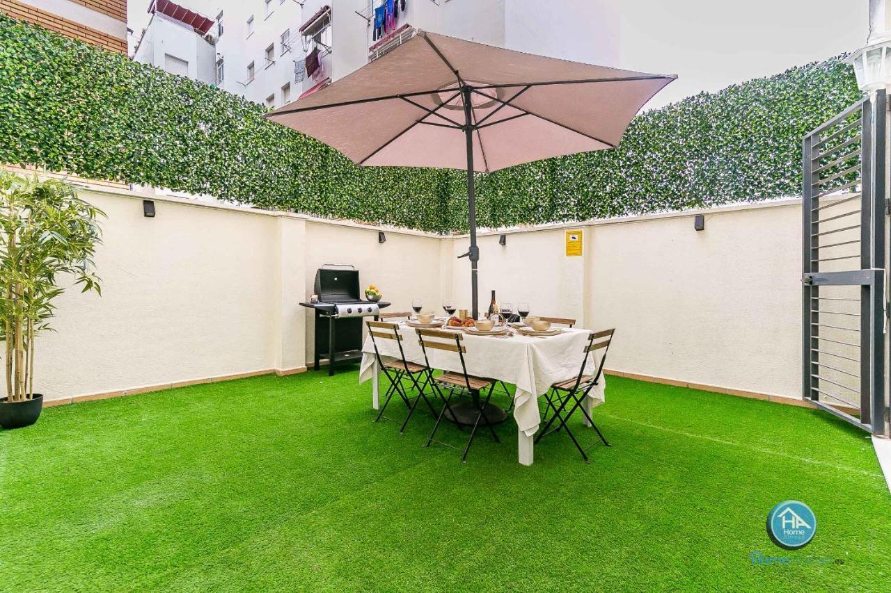 Bajo Urbano Boutique En Carlos Haya Con Terraza Y Parking Malaga Zewnętrze zdjęcie